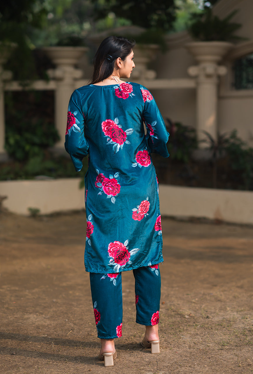 Teal velvet kurta set with rose print