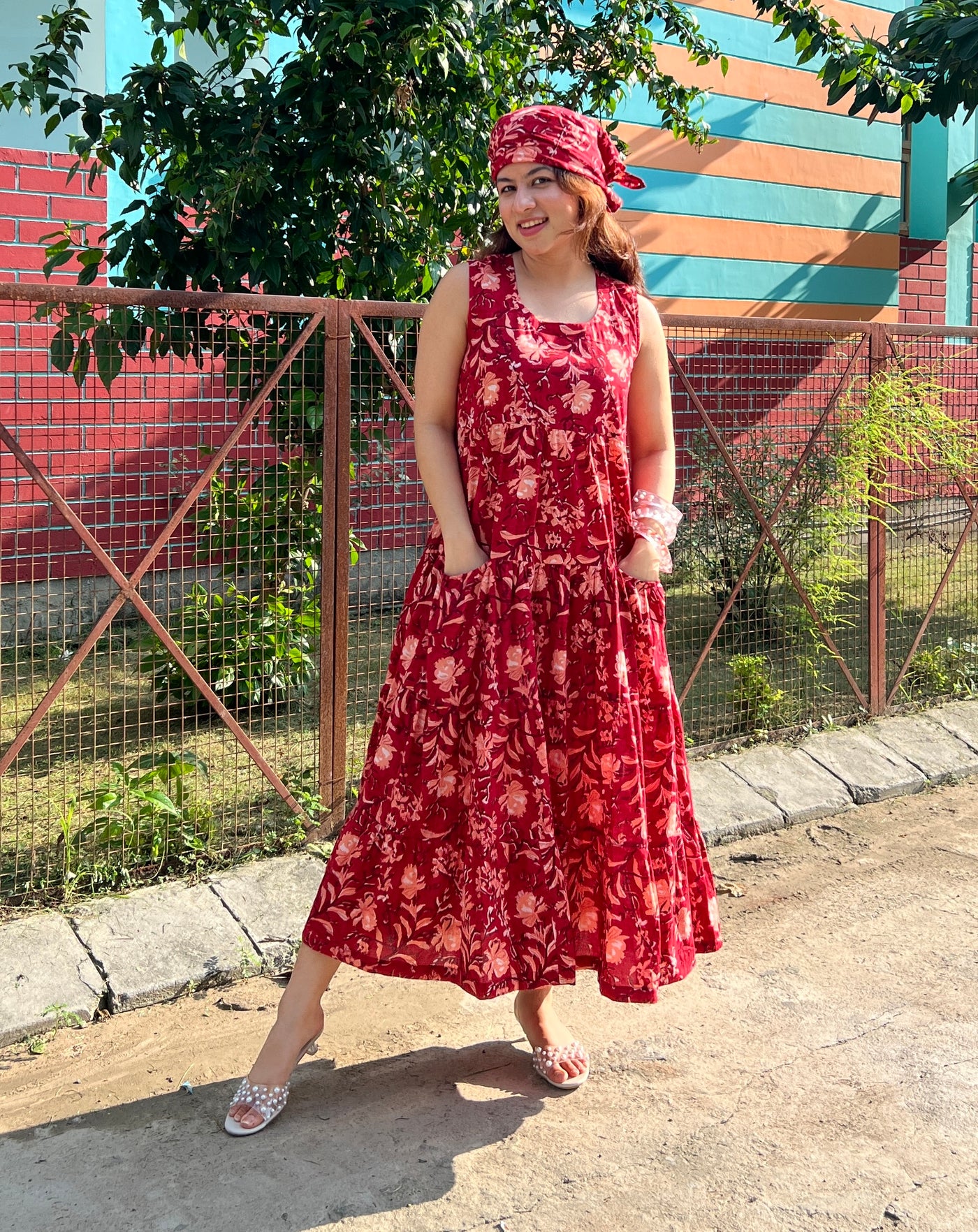 Laal phool dress