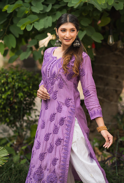 Chandni women lavender chikankari Muslin mukaish kurta