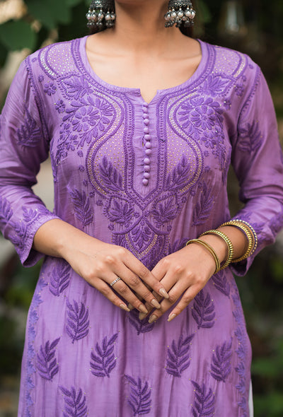 Chandni women lavender chikankari Muslin mukaish kurta