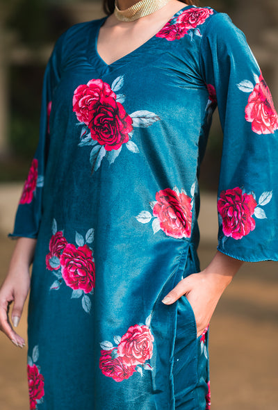 Teal velvet kurta set with rose print