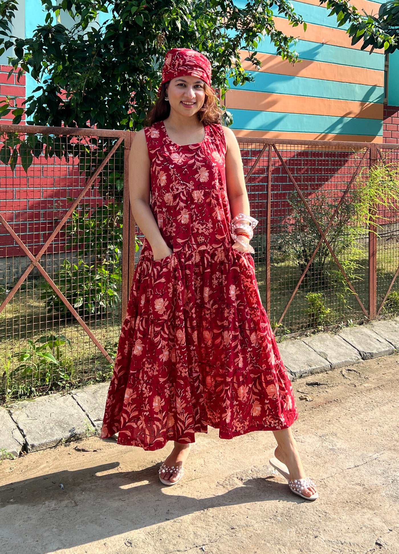 Laal phool dress