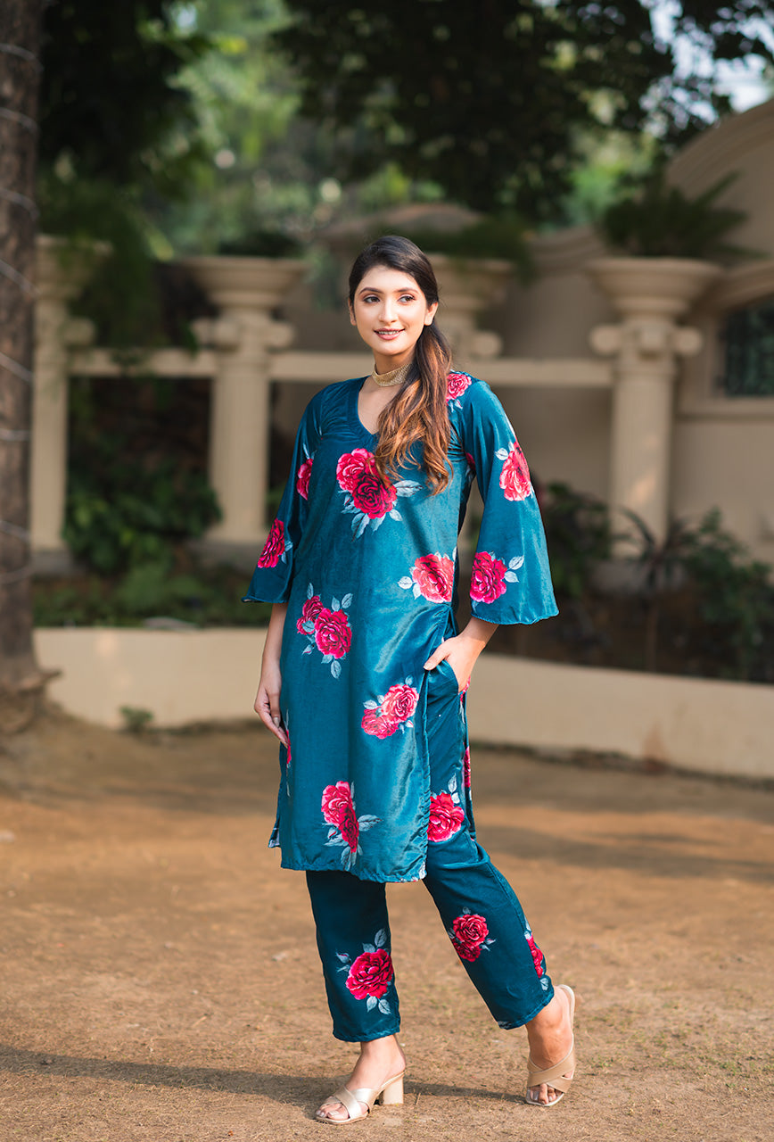 Teal velvet kurta set with rose print