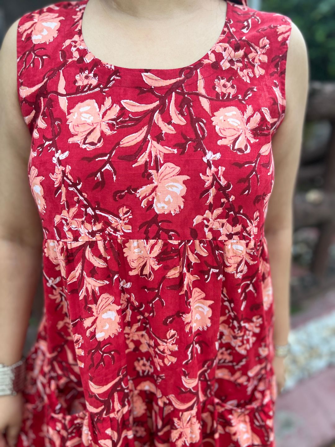 Laal phool dress