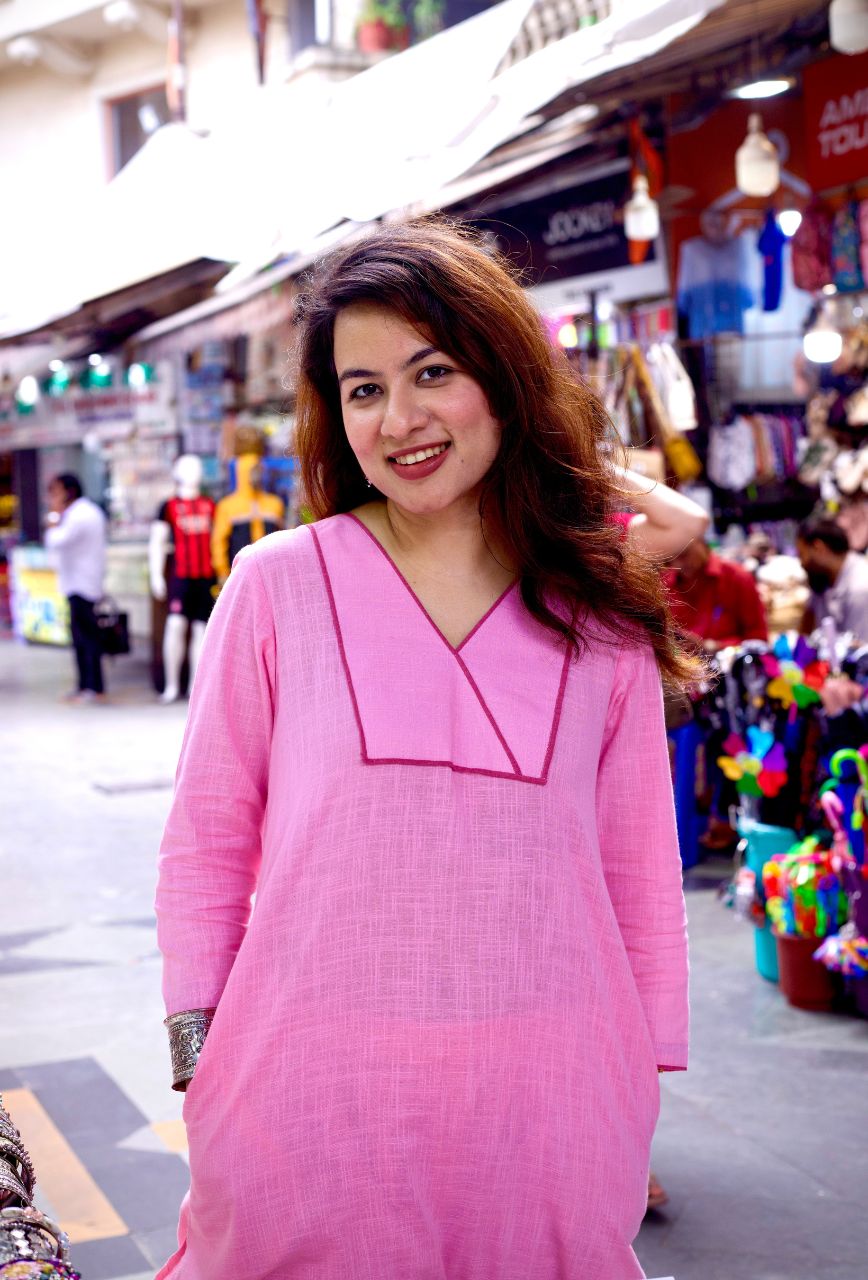 Gulabi pankhudi