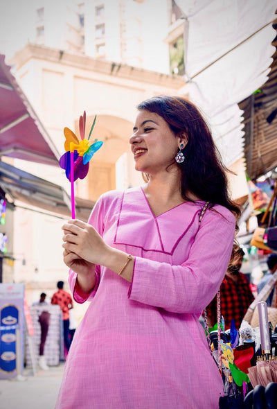 Gulabi pankhudi